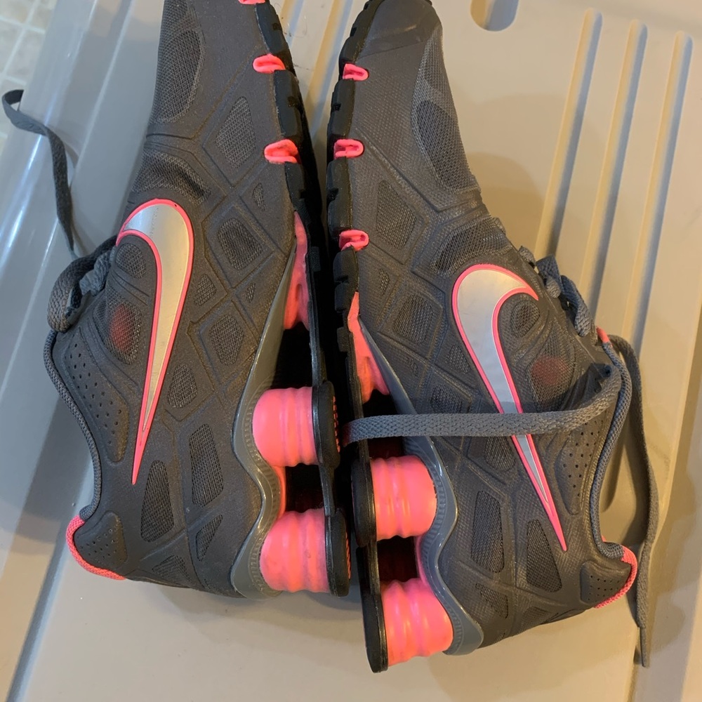 Grey and pink nike shocks